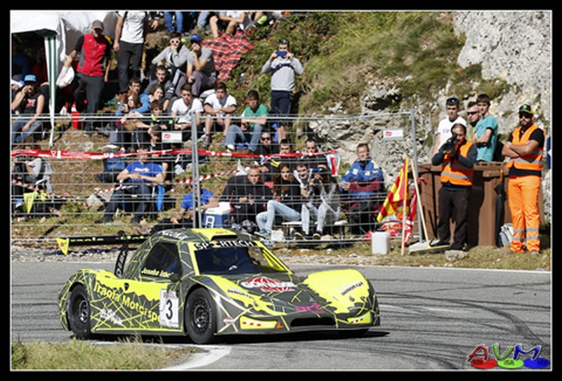 Javier Villa vence en una Subida a Urbasa con buenas actuaciones de los pilotos forales.